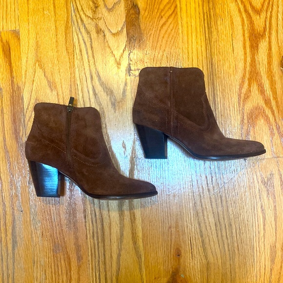 Frye Renee Suede Ankle Booties in Chestnut Brown Size 6 - Picture 5 of 13